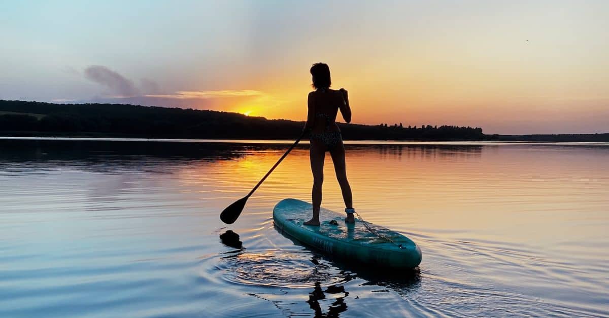 What to wear paddle boarding